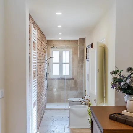 Orsucci Palace شقة