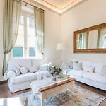 Orsucci Palace Daire *