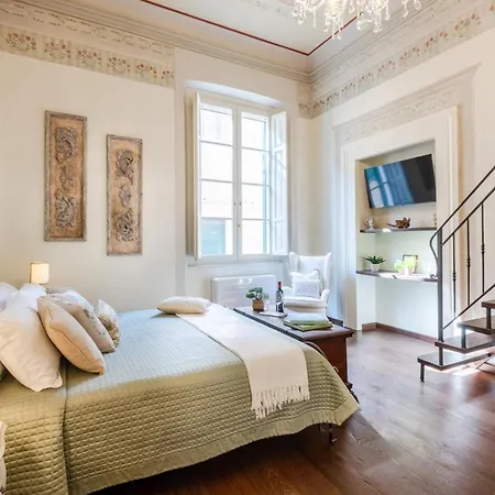 Daire Orsucci Palace *