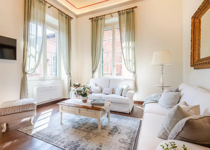 Orsucci Palace Apartment